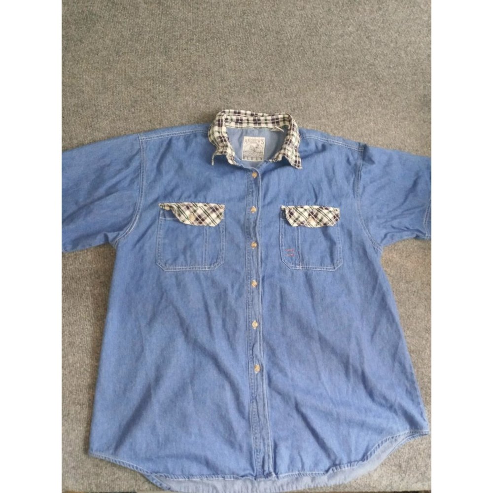 Andrews Blues Womens size 1X Chambray Plus Size Denim Look Button Up